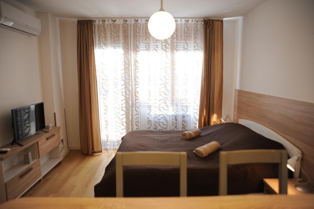 Apartment Maximus Lux Belgrad Zimmer foto